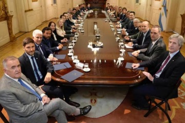 Foto de Cu�les son las obras canjeadas por respaldo legislativo que Milei recort� a gobernadores aliados en el mega ajuste 