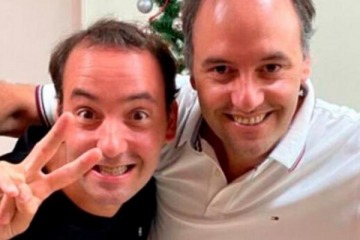Foto de Qui�n es el hermano de Manuel Adorni y porqu� es investigado por enriquecimiento il�cito
