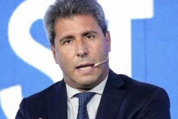 Foto de U�ac ratific� su precandidatura presidencial de cara al 2027