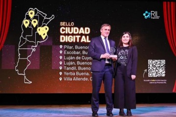 Foto de Ach�val particip� del encuentro del Consejo Federal de Intendentes y recibi� premios por su gesti�n en Pilar