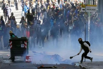 Foto de Represi�n y caos en Bolivia: la Polic�a us� gas contra manifestantes ante la Casa de Gobierno