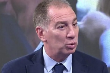 Foto de "Pese a todo": Santilli busc� bajar la tensi�n interna en el Gobierno y respald� a Adorni