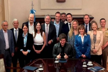 Foto de Interna libertaria: Milei re�ne a sus ministros tras el choque entre Mart�n Menem y Santiago Caputo
