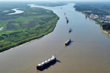 Foto de Hidrov�a: denuncian que el Gobierno arm� una �trampa� en la licitaci�n del dragado