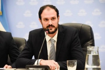 Foto de Denuncian a otro diputado libertario por enriquecimiento il�cito a trav�s de los cr�ditos del Banco Naci�n