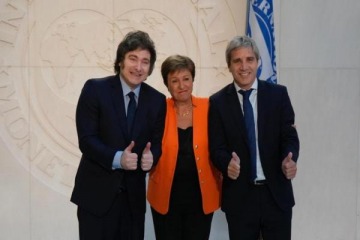Foto de El FMI elogi� el programa econ�mico del Gobierno, pero insisti� con las reformas en impuestos y jubilaciones