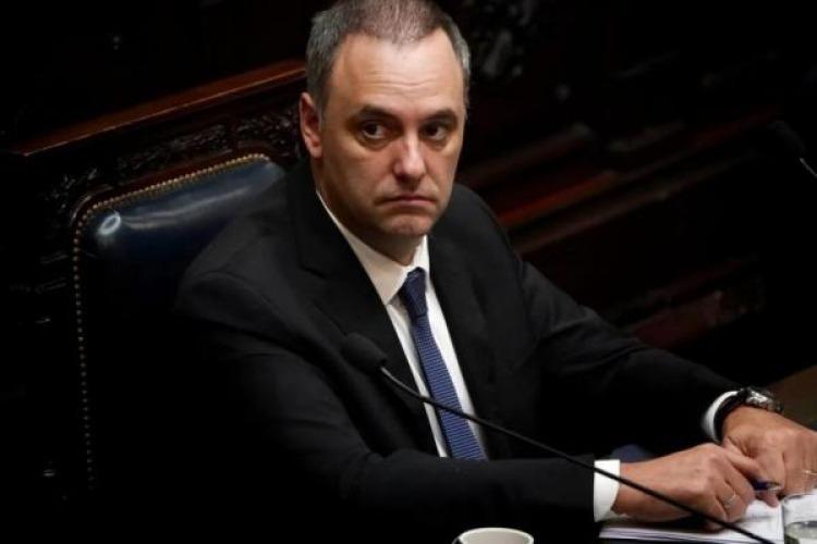  Tras el Adorni - gate: casi el 80% de los argentinos quiere que Manuel Adorni deje el Gobierno