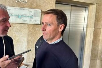 Foto de Sigue el Adorni - gate: el contratista de Adorni revel� cu�nto y c�mo le pag� por las refacciones en Indio Cu�