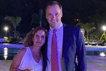 Foto de Por adelantado y en efectivo: Manuel Adorni pag� US$12 mil el alquiler de una casa en un country por un a�o para su madre