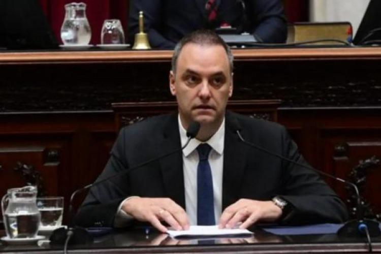  Citar�n a Manuel Adorni a Comodoro Py para exigirle nuevas medidas sobre su patrimonio