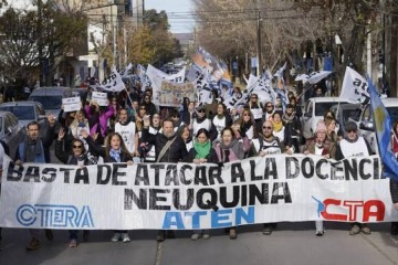 Foto de Conflicto docente en la Patagonia: se multiplican las protestas por ajustes, salarios en ca�da y reformas educativas