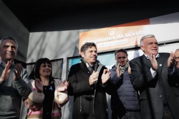 Foto de Kicillof: �Frente a un Gobierno nacional que festeja cuando cierran las empresas, nosotros elegimos defender a los trabajadores"