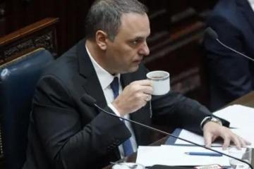 Foto de Crece la incertidumbre en el Gobierno: qu� versiones sobre la continuidad de Manuel Adorni existen