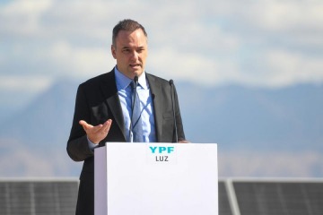 Foto de Ni gabinete ni YPF: Adorni dejar� tambi�n el directorio de la petrolera