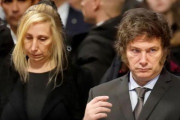 Foto de "Eso ya lo s�": Tras la irrupci�n de Santiago Caputo, ahora Milei fue interrumpido por Karina en una entrevista en vivo