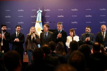 Foto de PASO, Banco Central, Inocencia Fiscal y Zona Fr�a: los ejes de la reuni�n de Karina y Javier Milei con legisladores libertarios
