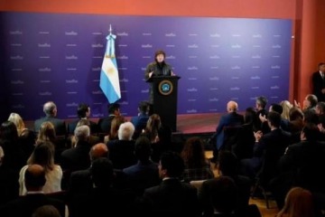 Foto de Milei busca renovar la Carta Org�nica del BCRA y se reuni� con legisladores oficialistas: de qu� se tratan las reformas
