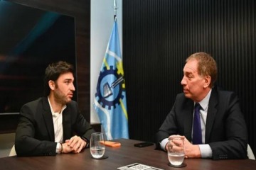 Foto de Santilli se reuni� con Torres para discutir la reforma electoral y la realizaci�n de obras en Chubut