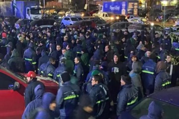 Foto de Una distribuidora de bebidas cerr� su planta de La Matanza y ech� a m�s de 200 empleados