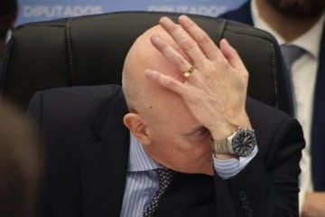 Foto de Causa narco - Espert: se neg� a declarar y present� un extenso escrito en la causa por lavado de activos