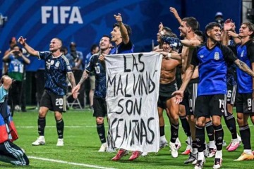 Foto de Tras el triunfo ante Inglaterra y el mensaje malvinero de la Scaloneta, excombatientes agradecieron a la Selecci�n