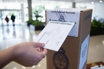 Foto de De cara a las elecciones del 2027: el impacto del esc�ndalo de Adorni, la oposici�n sigue al frente y el PRO contin�a relegado