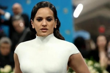 Foto de Rosal�a se arrepinti�: tras el repudio y la devoluci�n de entradas para su show, pidi� "perd�n" 