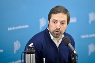 Foto de "Nulo impacto": Kreplak cuestion� el proyecto de LLA para cobrarle la salud a extranjeros en la Provincia