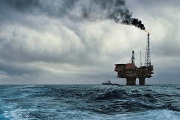 Foto de Exigen informes al Gobierno por la extracci�n ilegal de petr�leo en Malvinas