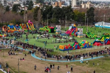 Foto de M�s de 60 mil vecinos disfrutaron la primera semana de vacaciones de invierno en "Universo Aventura Lan�s�