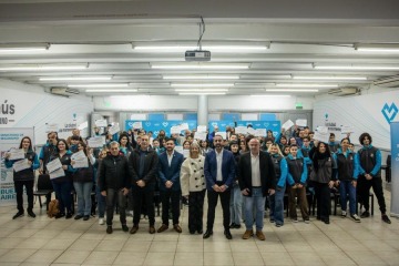 Foto de Lan�s capacit� a agentes del Centro de Monitoreo y entreg� certificados por formaci�n en videovigilancia
