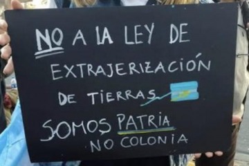 Foto de La tierra en disputa: crece la marcha al Congreso contra el proyecto de Milei que flexibiliza la venta a extranjeros