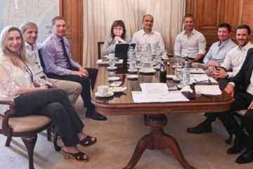 Foto de La mesa pol�tica de Milei se reuni� para definir respaldos de cara al tratamiento de la Ley de Propiedad Privada