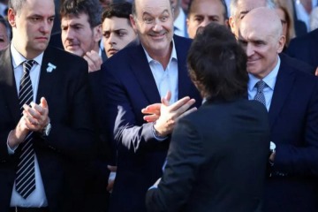 Foto de Bronca con Sturzenegger en el Gobierno por los papelones y fracasos en propiedad privada, puertos y libros