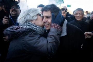 Foto de En el marco de la misa de San Cayetano, el Gobernador Axel Kicillof cuestion� al Gobierno: "Los salarios no alcanzan"