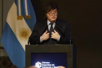 Foto de Milei apunt� contra el aborto: habl� de "asesinar ni�os en el vientre" y "la locura de los pa�uelitos verdes"
