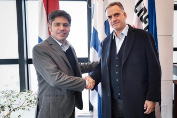 Foto de "Estos espacios de encuentro son muy importantes": Kicillof se reuni� con Yamand� Orsi en Montevideo