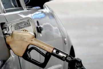 Foto de El consumo de combustibles se desploma: hay ca�das interanuales las provincias de hasta el 22,4%