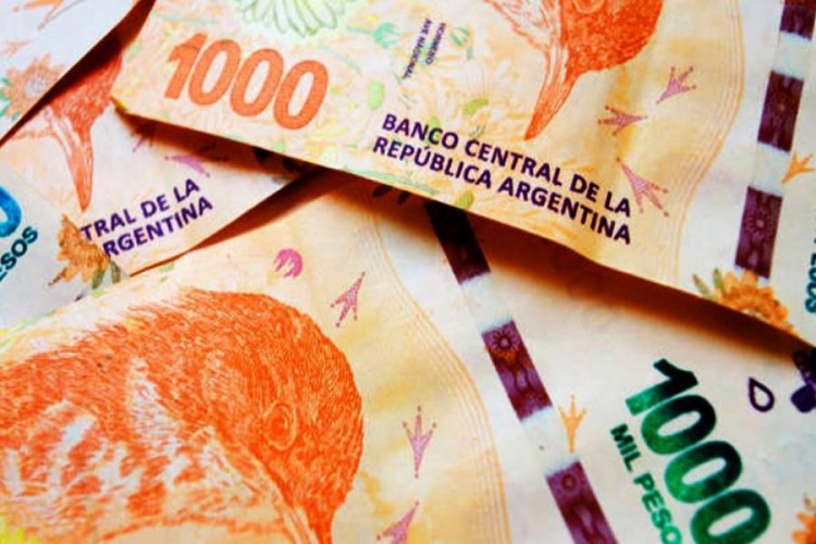 El Gobierno discutirá una nueva suba del salario mínimo, que sigue retrasado frente a la inflación