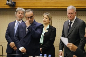 Foto de Con la presencia de ministros libertarios, Bertuzzi y Yadarola juraron como jueces de la estrat�gica C�mara Federal porte�a