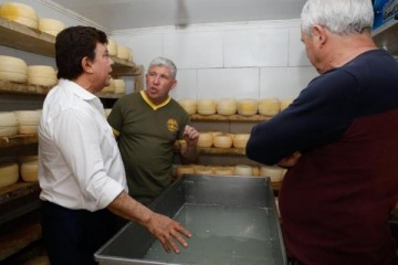 Foto de Espinoza recorri� el interior bonaerense: "No hay Argentina posible sin campo, sin industria y sin las nuevas tecnolog�as�
