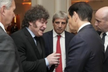 Foto de En un pasillo: Milei no consigui� la bilateral con Trump y el encuentro con Rubio dej� afuera a Malvinas