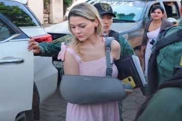 Foto de Nadia Beller declar� por la causa ANDIS y puso su celular a disposici�n de las autoridades argentinas