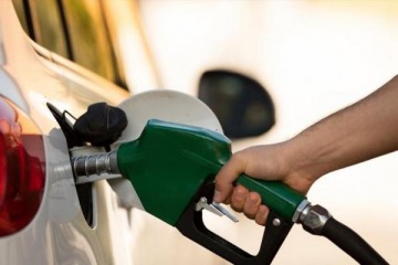 Foto de Las principales petroleras aumentaron hasta un 5% los combustibles