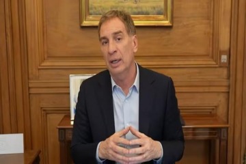 Foto de Santilli: "Antes ibas al supermercado y no pod�as comprar m�s de dos aceites, pero Milei cambi� eso en tres a�os"