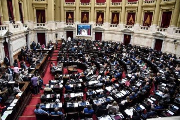 Foto de Con ausencias claves de gobernadores, la oposici�n no consigui� el qu�rum para derogar el DNU 70/23 en Diputados