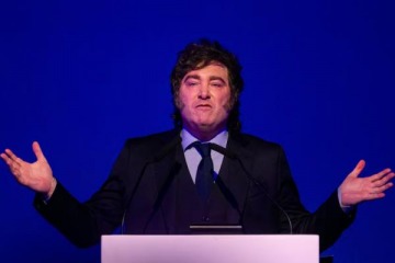 Foto de Milei redobl� la apuesta sobre las familias que no llegan a fin de mes: "Si tom�s cr�dito, el problema lo vas a tener el mes que viene"