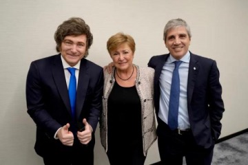 Foto de El FMI aprob� la tercera revisi�n del acuerdo con Argentina y allana el camino para un nuevo desembolso