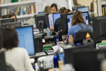 Foto de Milei destruy� m�s de 75 mil empleos p�blicos desde que asumi� en 2023